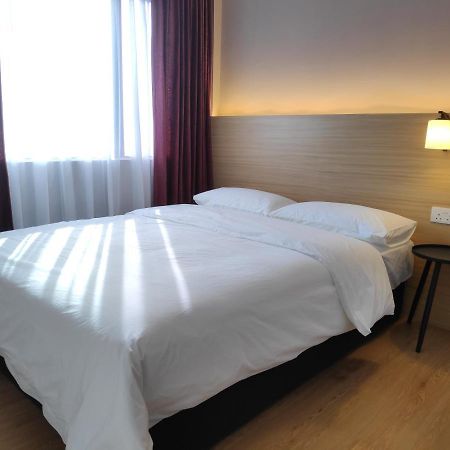 Ez Suites Bandar Seri Begawan Kültér fotó